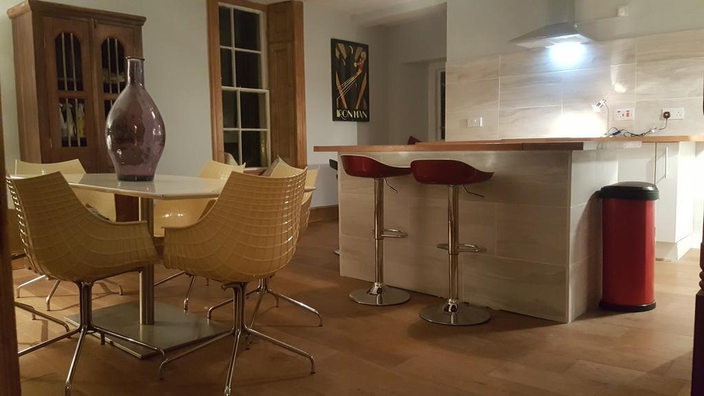Grigshot Apartment Stroud  Eksteriør bilde